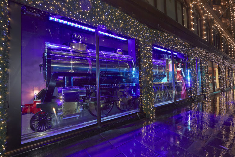 “Harrods特快列車”圣誕節(jié)櫥窗設計