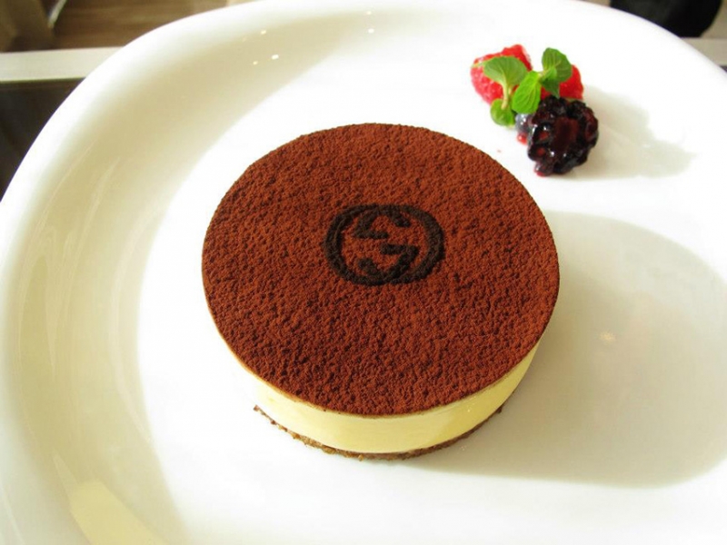 東京銀座Gucci Cafe Ginza餐廳空間設(shè)計